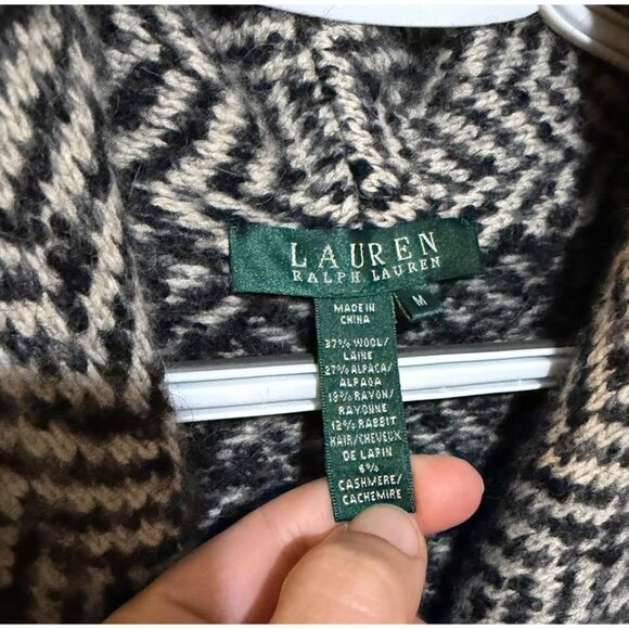 Lauren Ralph Lauren, cashmere/wool blend, chevron shawl collared blazer. Womens - Picture 3 of 6